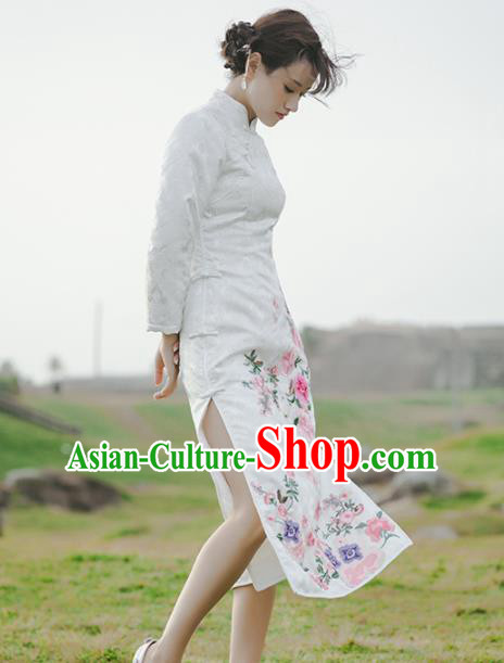 Chinese National White Silk Qipao Dress Traditional Costumes Tang Suit Cheongsam for Women