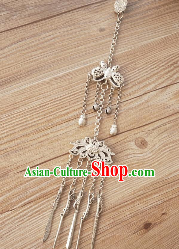 Chinese Traditional Hanfu Bells Tassel Butterfly Brooch Pendant Ancient Cheongsam Breastpin Accessories for Women