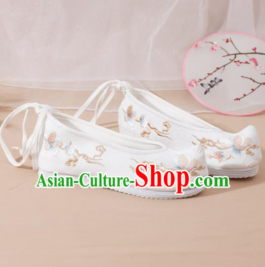 Chinese National Embroidered Magnolia White Shoes Ancient Traditional Princess Shoes Hanfu Shoes for Women