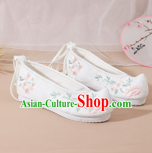 Chinese National Embroidered Peach Blossom White Shoes Ancient Traditional Princess Shoes Hanfu Shoes for Women