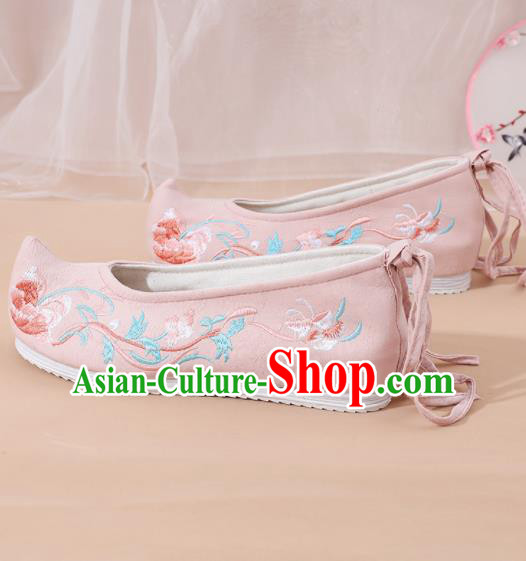 Traditional Chinese National Pink Embroidered Shoes Ancient Princess Shoes Handmade Hanfu Shoes for Women