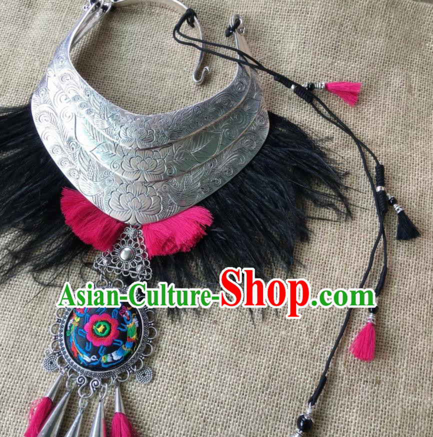 Chinese Traditional Ethnic Embroidered Necklace Accessories Nationality Silver Carving Phoenix Necklet for Women