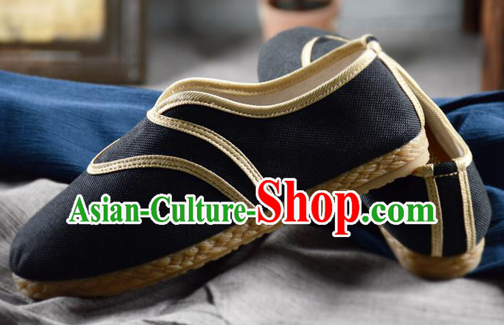 Chinese Traditional Handmade Black Flax Shoes National Multi Layered Cloth Shoes for Men
