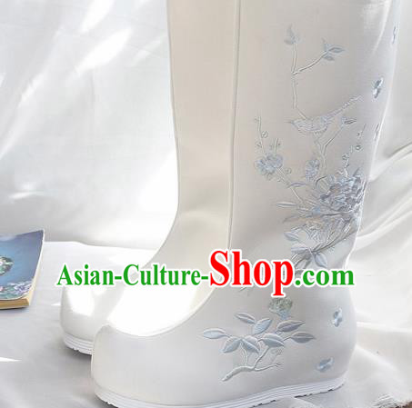 Traditional Chinese Embroidered Peony White Boots Handmade Cloth Shoes National Cloth Shoes for Women