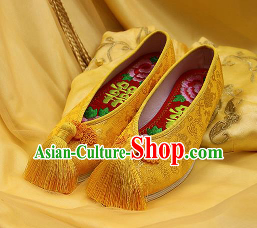 Traditional Chinese Handmade Yellow Shoes Hanfu Wedding Shoes National Cloth Shoes for Women