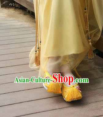 Traditional Chinese Handmade Embroidered Peony Yellow Shoes Hanfu Wedding Shoes National Cloth Shoes for Women