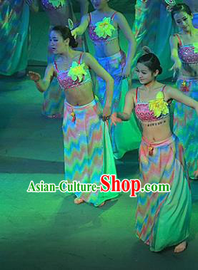 Chinese Lishui Jinsha Dai Nationality Peacock Dance Dress Ethnic Stage Performance Costume and Headpiece for Women