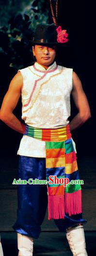 Chinese Lishui Jinsha Yi Nationality Dance White Clothing Ethnic Stage Performance Costume for Men