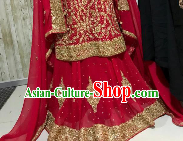 South Asia Pakistan Muslim Bride Red Veil Embroidered Dress Traditional Pakistani Hui Nationality Islam Wedding Costumes for Women