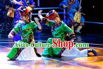 Chinese Prairie Female Embroider Mongol Nationality Dance Green Dress Stage Performance Costume and Headpiece for Women