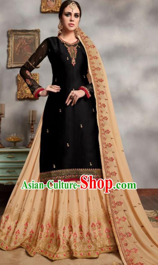 Asian Indian Punjabis Embroidered Black Blouse and Apricot Skirt India Traditional Lehenga Choli Costumes Complete Set for Women