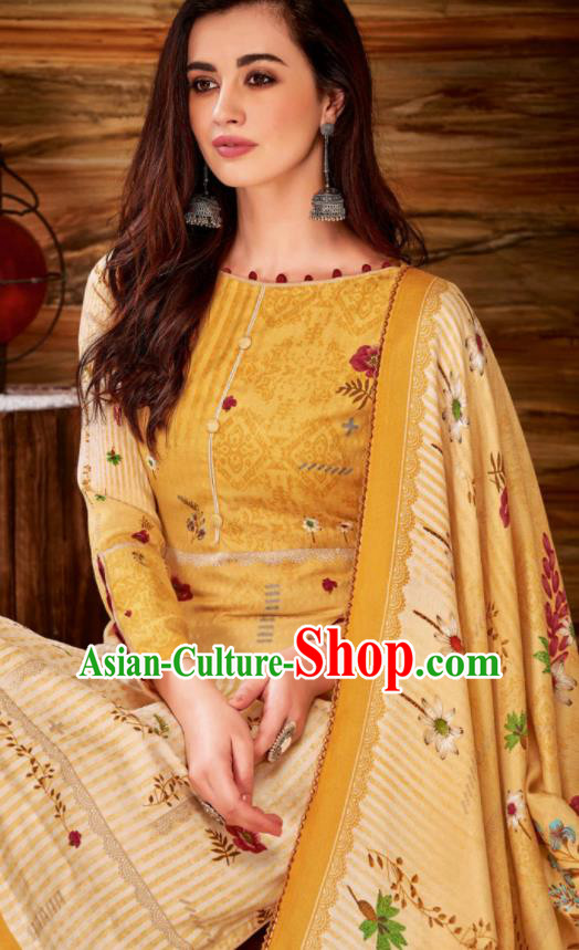 Asian Indian Bollywood Traditional Yellow Pashmina Blouse and Pants India Punjabis Lehenga Choli Costumes Complete Set for Women