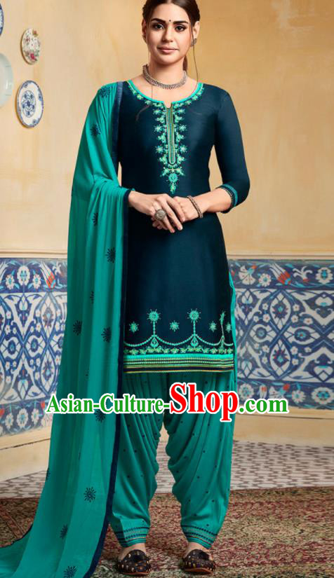 Traditional Indian Punjab Navy Satin Blouse and Green Pants Asian India National Costumes for Women