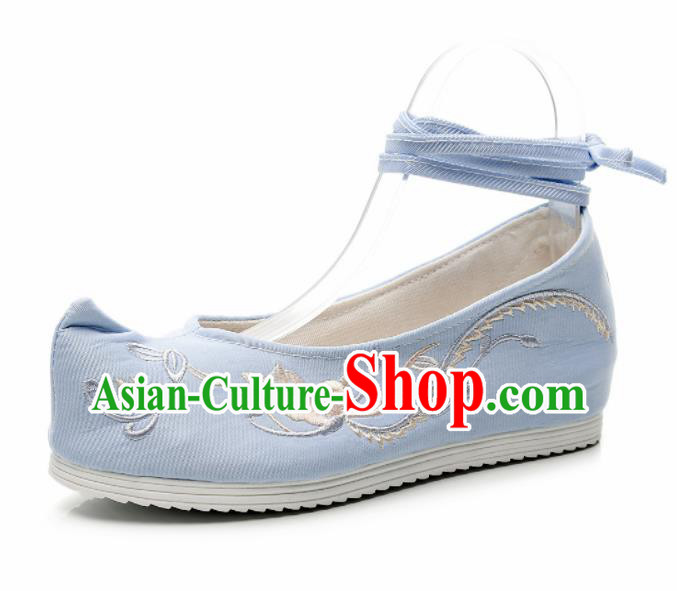 Traditional Chinese National Embroidery Blue Shoes Embroidered Flowers Shoes Hanfu Shoes for Women