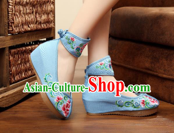 Traditional Chinese Old Beijing Bride Embroidery Peony Blue Shoes National Embroidered Shoes Hanfu Shoes for Women