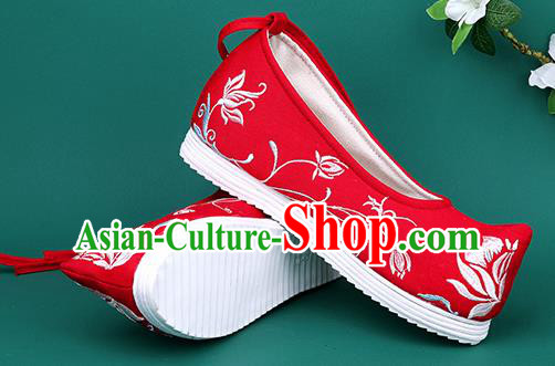 Chinese Wedding Embroidered Chrysanthemum Red Shoes Traditional Hanfu Shoes Princess Shoes for Women