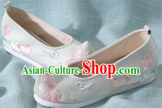 Chinese Handmade Embroidered Mandarin Duck Lotus Green Shoes Traditional Ming Dynasty Hanfu Shoes Princess Shoes for Women