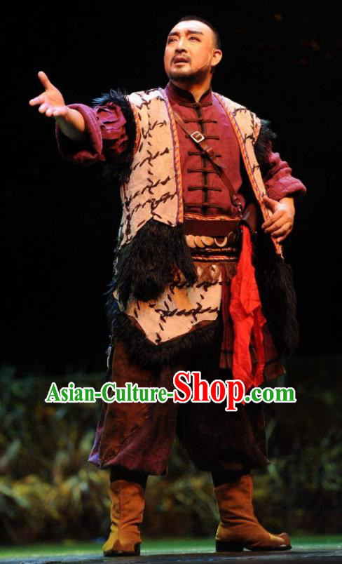 Walking Marriage Chinese Mosuo Nationality Warrior Clothing Stage Performance Dance Costume for Men
