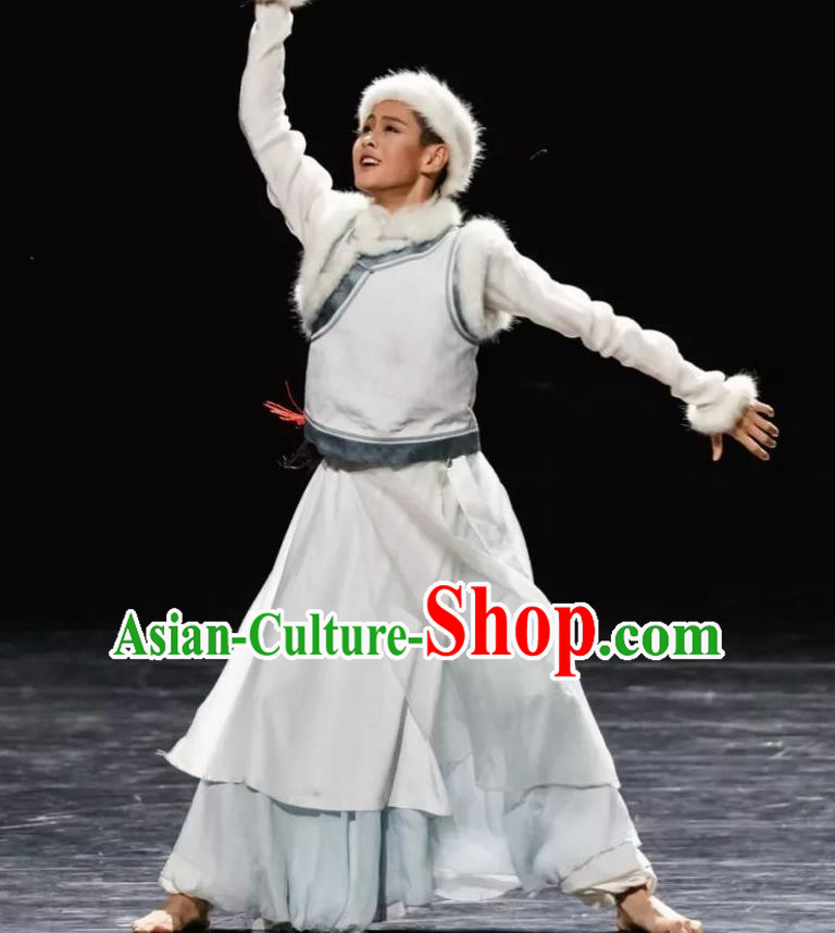 Nostalgia Is A Disease Chinese Ancient Qing Dynasty Prince White Clothing Stage Performance Dance Costume for Men