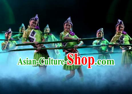 Impression Shanha Chinese She Nationality Dance Green Dress Stage Performance Dance Costume and Headpiece for Women