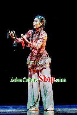 Fu Sheng Chinese Folk Dance Fan Dance Dress Stage Performance Dance Costume and Headpiece for Women