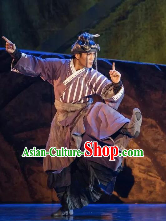 Goddess of the Moon Chinese Classical Dance Purple Clothing Stage Performance Dance Costume and Headpiece for Men