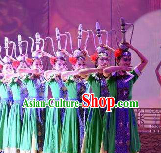 Ganzhou Musical Dance Chinese Hui Nationality Green Dress Stage Performance Dance Costume and Headpiece for Women