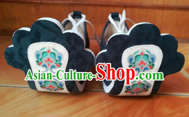 Asian Chinese Traditional Shoes Ancient Tang Dynasty Princess Atrovirens Shoes Hanfu Shoes for Women