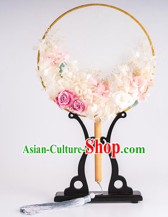 Chinese Ancient Bride White Flowers Round Fans Traditional Wedding Classical Palace Fans for Women