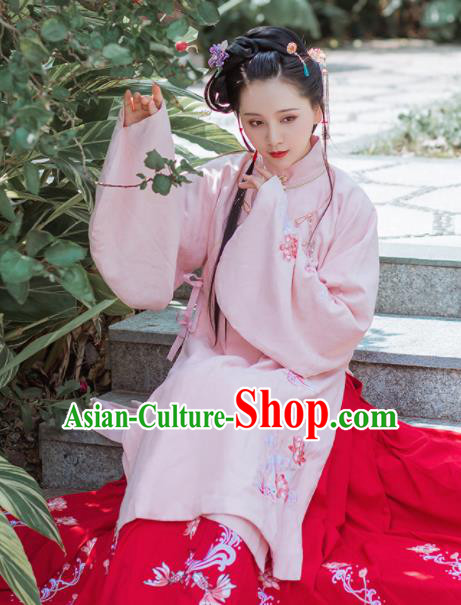 Chinese Traditional Ancient Embroidered Hanfu Dress Ming Dynasty Princess Historical Costume for Women