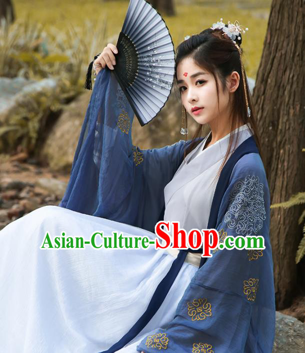 Chinese Traditional Ancient Jin Dynasty Swordswoman Embroidered Historical Costume for Women