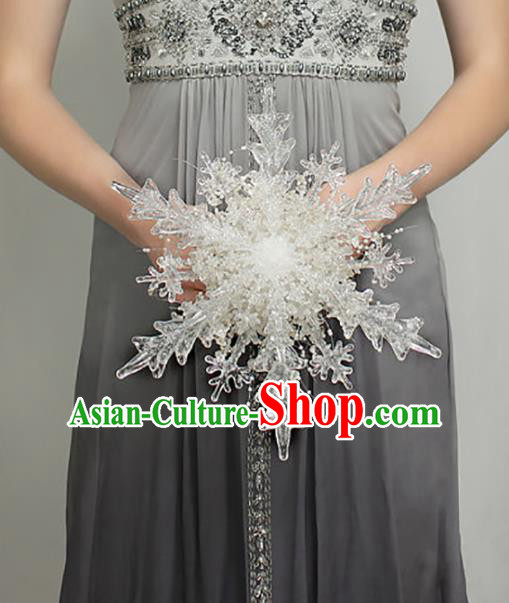 Chinese Traditional Wedding Bridal Bouquet Hand Crystal Snowflake Bunch for Women
