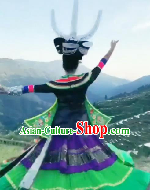 Chinese Traditional Hmong Ethnic Wedding Costume China Miao Nationality Folk Dance Embroidered Green Dress for Women