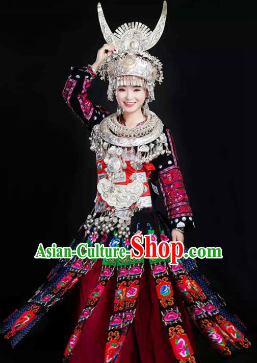 Chinese Traditional Hmong Ethnic Costume Miao Nationality Folk Dance Black Dress and Headdress for Women