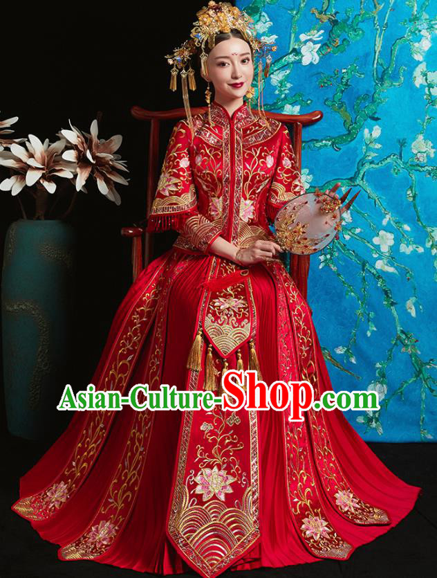 Chinese Traditional Bride Red Xiuhe Suit Ancient Wedding Embroidered Lotus Dress for Women