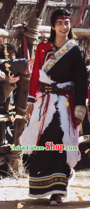 Traditional Chinese Mongolian Bridegroom Robe Ancient Ethnic Prince Embroidered Costume for Men
