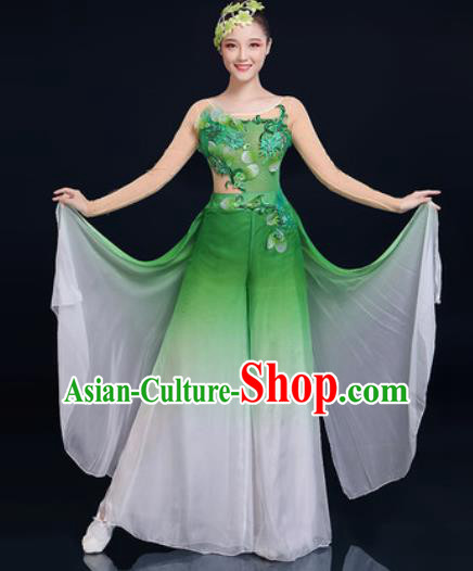 Traditional Chinese Folk Dance Green Clothing Yangko Dance Fan Dance Costume for Women