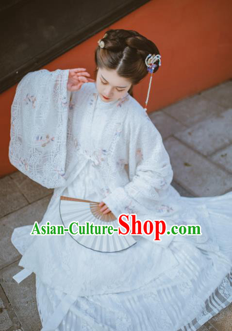 Chinese Ancient Court Queen White Hanfu Dress Traditional Ming Dynasty Historical Costume for Women