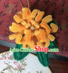 Traditional Chinese Qing Dynasty Yellow Velvet Chrysanthemum Hairpins Handmade Ancient Palace Hair Accessories for Women