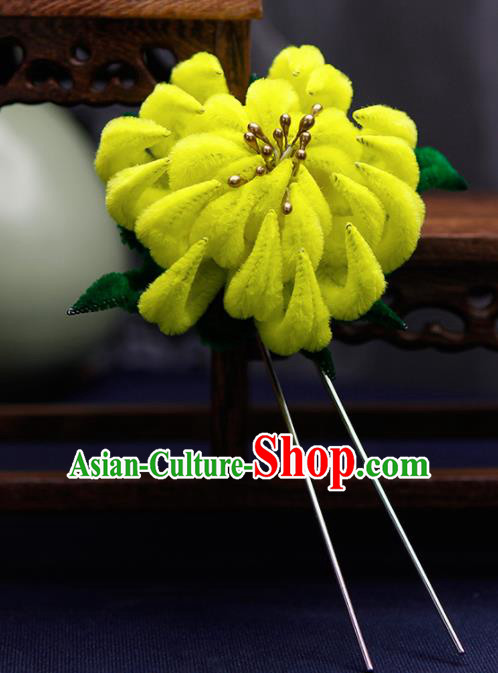 Traditional Chinese Handmade Qing Dynasty Yellow Velvet Chrysanthemum Hairpins Ancient Imperial Consort Hair Accessories for Women