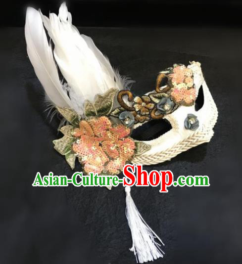 Top Halloween Stage Show White Feather Face Mask Brazilian Carnival Catwalks Accessories for Women