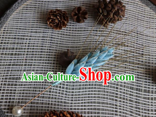 Handmade Chinese Classical Blue Velvet Wheat Brooch Ancient Palace Breastpin for Women