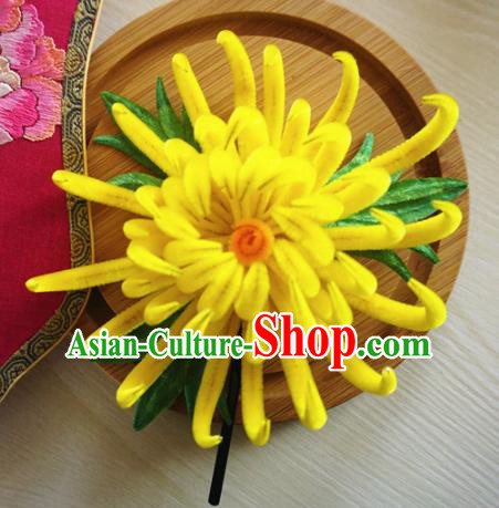 Chinese Handmade Palace Yellow Chrysanthemum Velvet Hairpins Ancient Queen Hair Accessories Headwear for Women
