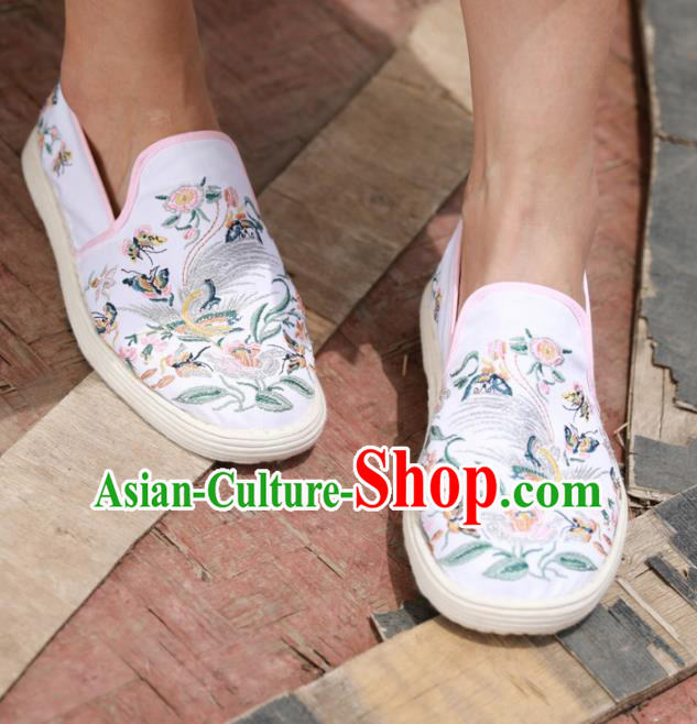 Chinese Handmade Embroidered White Cloth Shoes Traditional National Shoes Ancient Hanfu Shoes for Women