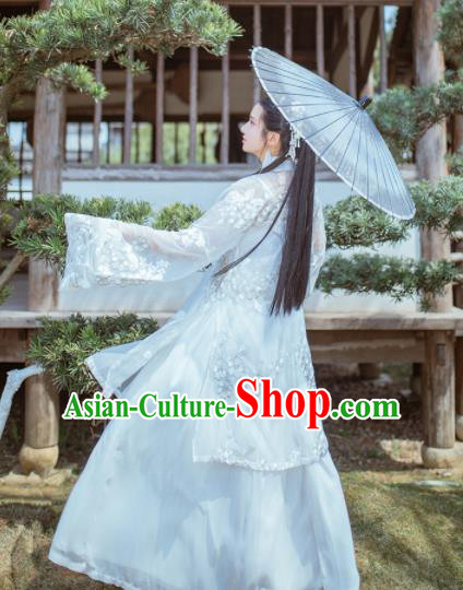 Chinese Ancient White Hanfu Dress Traditional Ming Dynasty Nobility Lady Costume for Women