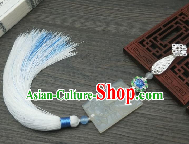 Traditional Chinese Ancient Palace Carving Jade Brooch Handmade Hanfu Tassel Breastpin Pendant for Women
