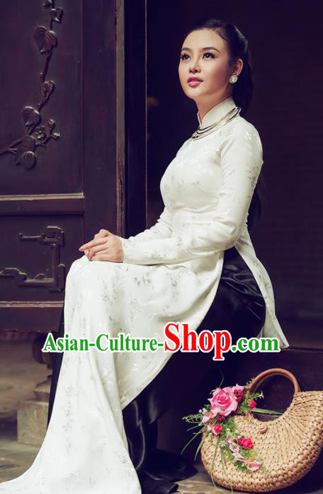Vietnam Traditional Court Costume White Silk Ao Dai Dress Asian Vietnamese Cheongsam for Women