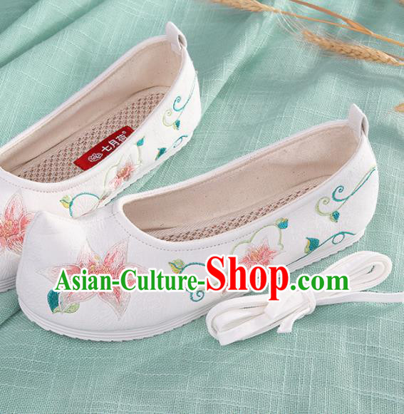 Chinese Traditional Hanfu Cloth Shoes Embroidered Lotus White Shoes Handmade Ancient Princess Shoes for Women