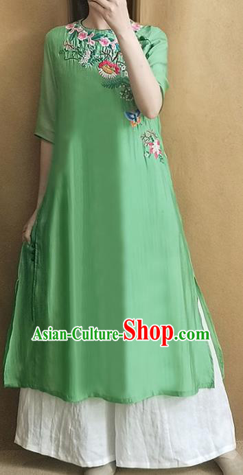 Traditional Chinese National Costume Tang Suit Embroidered Green Cheongsam Qipao Dress for Women
