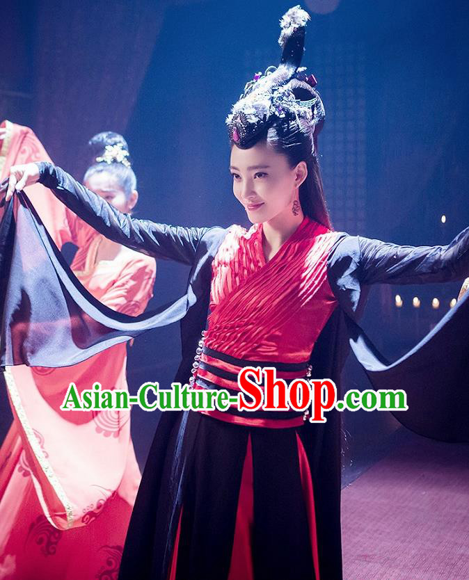 Chinese Traditional Ancient Shang Dynasty Drama Hoshin Engi Imperial Consort Su Daji Embroidered Historical Costume and Headpiece for Women